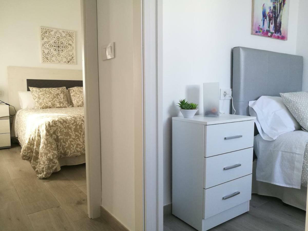 Piso Con Terraza Y Vistas Espectaculares Appartement Carmona  Buitenkant foto