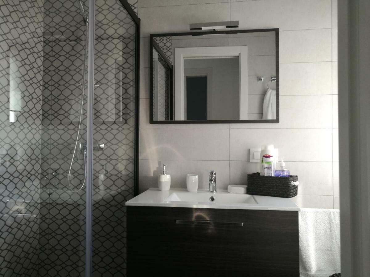 Piso Con Terraza Y Vistas Espectaculares Appartement Carmona  Buitenkant foto
