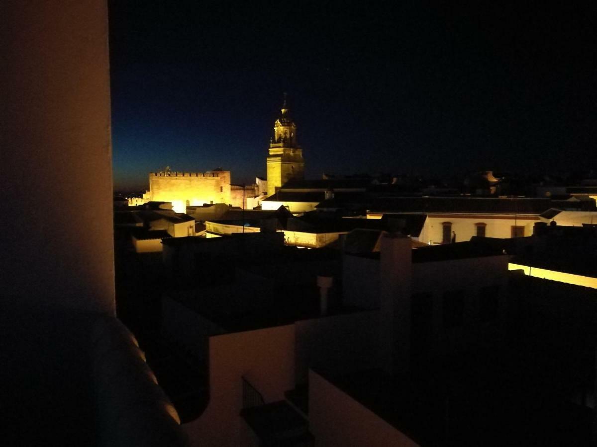 Piso Con Terraza Y Vistas Espectaculares Appartement Carmona  Buitenkant foto