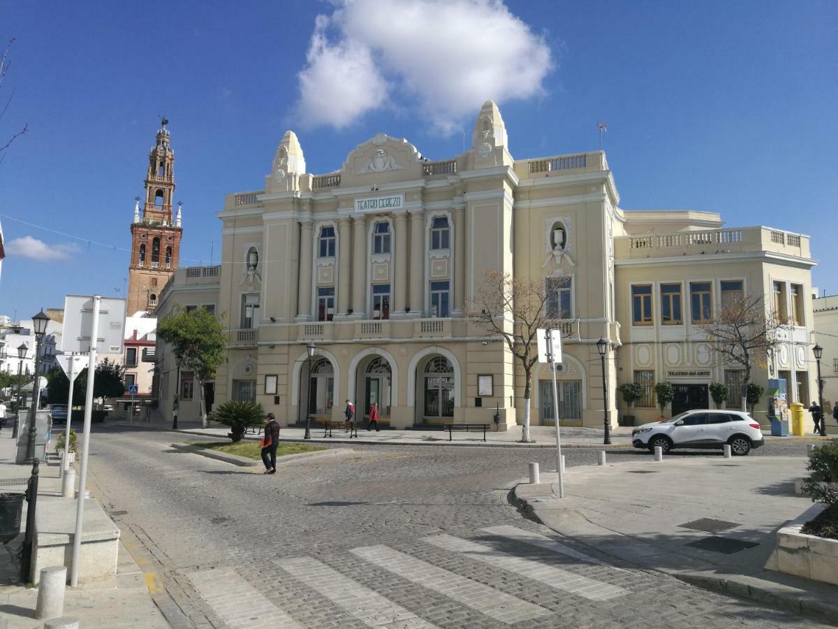 Piso Con Terraza Y Vistas Espectaculares Appartement Carmona  Buitenkant foto